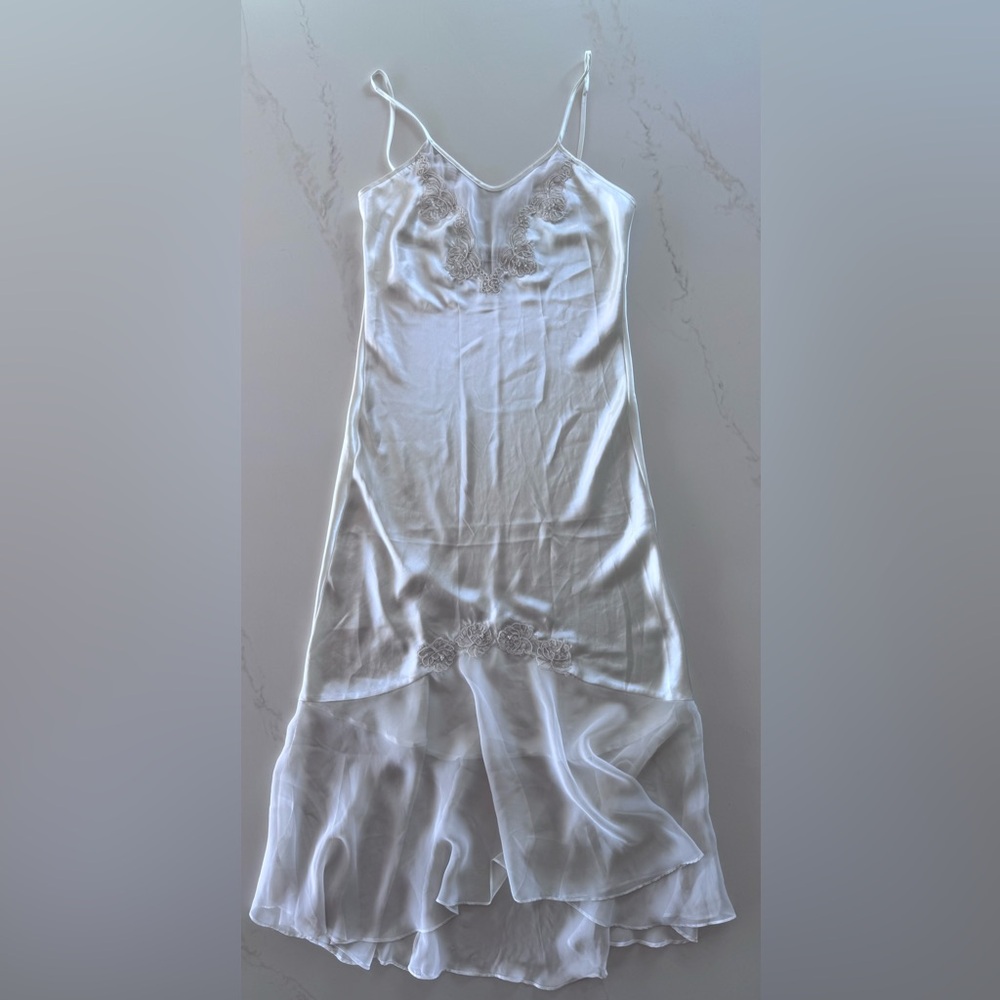 Victoria’s Secret Gold Label Vintage Embroidered Slip Dress - Picture 7 of 10